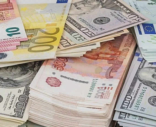  Эксперт рассказал, какую валюту лучше покупать в 2023 году