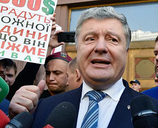  Депутат Рады заявил, что Порошенко готовит "кровавый" переворот