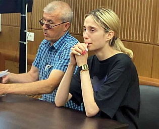  Суд приговорил к пяти годам колонии девушку, сбившую детей в Солнцево
