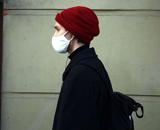  Ученые оценили риск заражения коронавирусом на улице