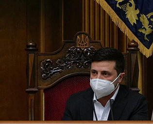  Зеленский подписал закон о запуске рынка земли на Украине