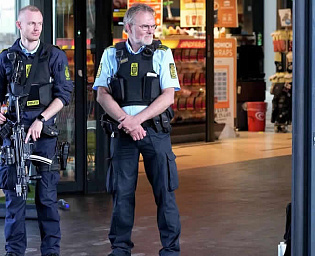  Посольство в Дании установило личность убитого при стрельбе в ТЦ россиянина