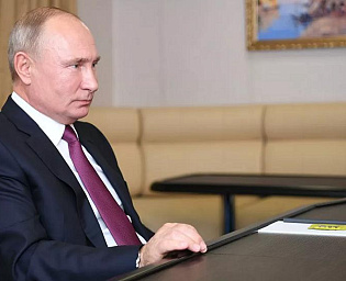  Путин наградил посмертно школьницу, погибшую при попытке спасти подругу