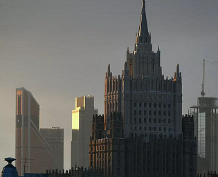  МИД назвал отказ Киева от "Спутника V" стремлением угодить Западу