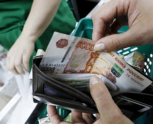  Путин поручил до июля повысить МРОТ с опережением уровня инфляции