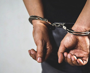  Суд отправил в СИЗО адвоката Мамаева из-за конфликта у ресторана годичной давности