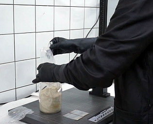  Власти Петербурга ищут, куда еще мог поступить смертоносный препарат с барием