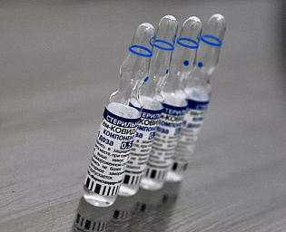  Российские вакцины защищают от всех штаммов коронавируса, заявила Попова
