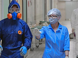 Российские врачи опубликовали список умерших от коронавируса коллег