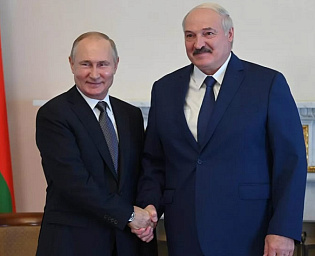  Путин поздравил Лукашенко с Днем единения народов