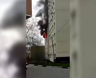  Три человека погибли, 15 отравились угарным газом при пожаре в Мытищах