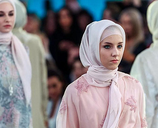  Модный дом дочери Кадырова покажет новую коллекцию в Париже