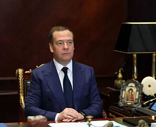  Медведев прокомментировал резолюцию ООН о возмещении ущерба Украине