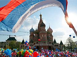 Лукашенко, Додон и Премьер Армении поздравили Путина с Днем России