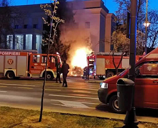  Посол РФ в Румынии назвал таран забора посольства в Бухаресте "фактически терактом"