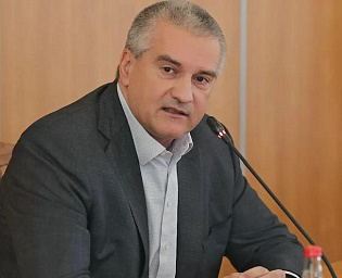  Аксенова возмутило "свинское" поведение прилетевших из Таиланда крымчан