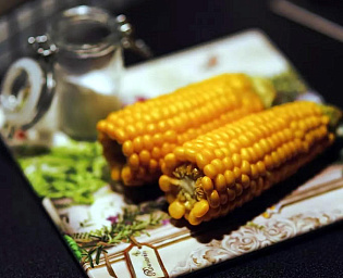  Роспотребнадзор приостановил продажи кукурузы после отравления людей