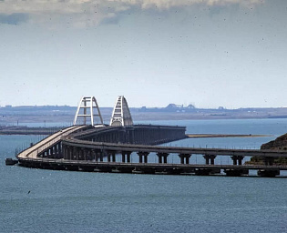  Установлено местоположение танкеров, которые могли атаковать Крымский мост