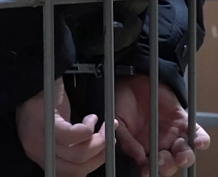  Осужденный напал на конвоиров в здании суда в Челябинской области
