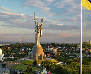  Украинцев предупредили о "двойном ударе"