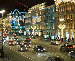  Жители "барной" улицы в Петербурге поблагодарили силовиков за ночной рейд