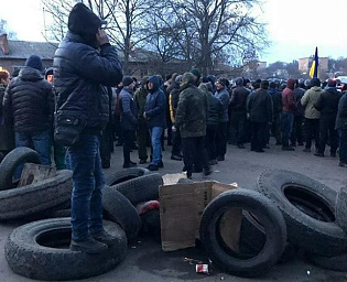  Захарова отреагировала на протесты на Украине из-за эвакуации из Уханя
