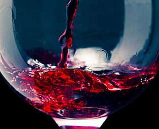  Кардиохирург рассказал, что будет при ежедневном употреблении бокала вина