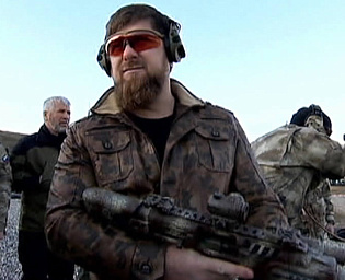  Кадыров призвал Зеленского "развернуться лицом" к России