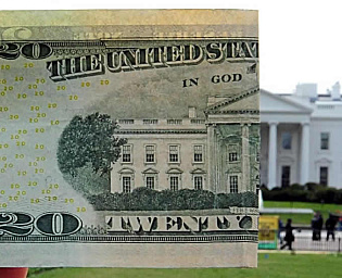  Деньги в помощь Украине не покидают США, заявил племянник Джона Кеннеди