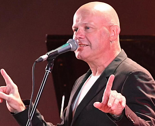  Кортнева из "Несчастного случая" вызвали в полицию после сорванного концерта