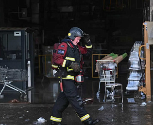  В ТЦ "Времена года" в Москве прорвало трубу с горячей водой, погибли четыре человека