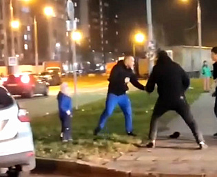  Трех участников нападения на мужчину с ребенком в Новой Москве задержали