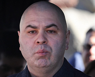  Сын Жириновского получил 15 суток ареста за стычку с полицейским