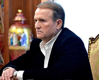  Медведчук: Порошенко упрашивал Путина забрать Донбасс