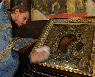  Патриарх коснулся судьбы исчезнувших Казанской и Смоленской икон