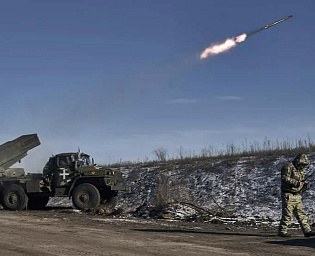  СМИ: Пакистан отправил Украине десять тысяч снарядов для РСЗО "Град"