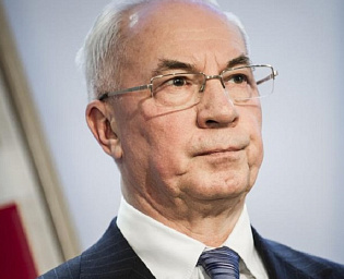  Азаров назвал "реального хозяина" Украины