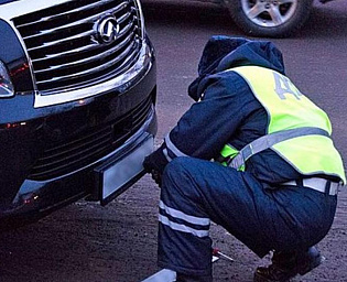  Госавтоинспекция напоминает, что ездить без знаков теперь запрещено