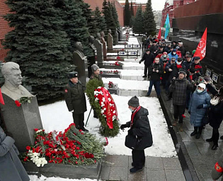  В КПРФ раскритиковали предложение о переносе захоронений с Красной площади